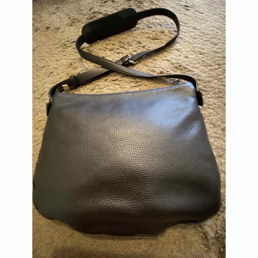美品 LOEWE ロエベ レディースショルダーバッグ 黒 牛革 メンズバッグ ...