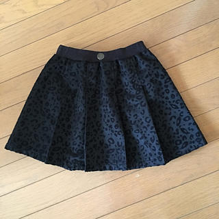 ニシマツヤ(西松屋)の黒のレオパード柄★スカート★130(スカート)