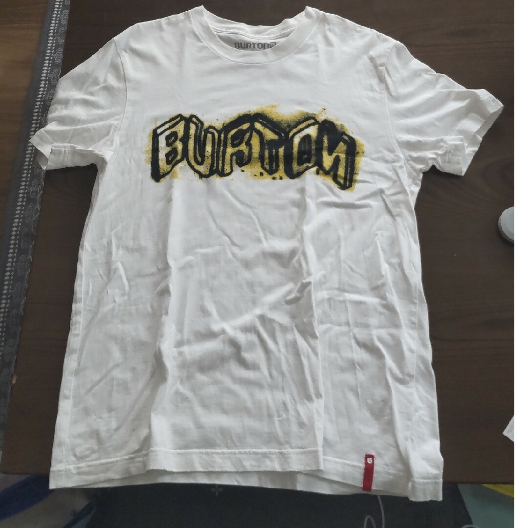 BURTON(バートン)のメンズ　Ｍサイズ　半袖　Ｔシャツ　BURTON メンズのトップス(Tシャツ/カットソー(半袖/袖なし))の商品写真