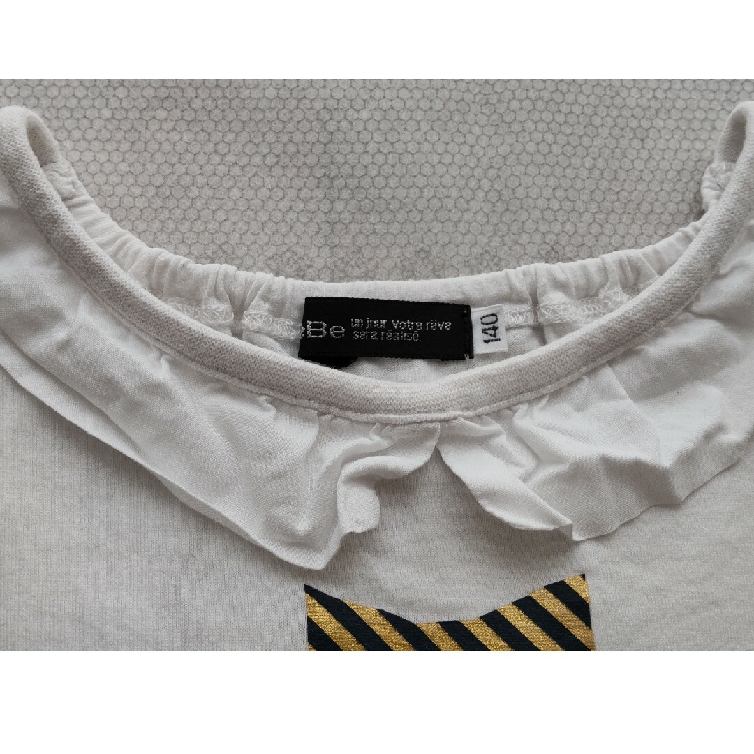 BeBe(ベベ)のBeBe　Tシャツ　140 キッズ/ベビー/マタニティのキッズ服女の子用(90cm~)(Tシャツ/カットソー)の商品写真