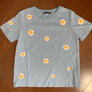 ザラ(ZARA)のZARAフラワーアップリケTシャツ(Tシャツ(半袖/袖なし))