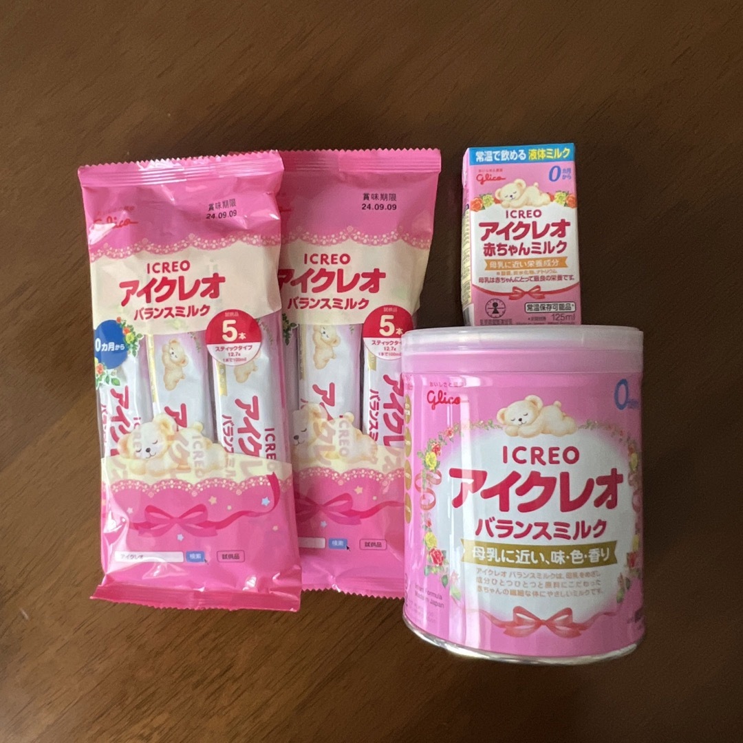 アイクレオ　粉ミルク　液体ミルク キッズ/ベビー/マタニティの授乳/お食事用品(その他)の商品写真