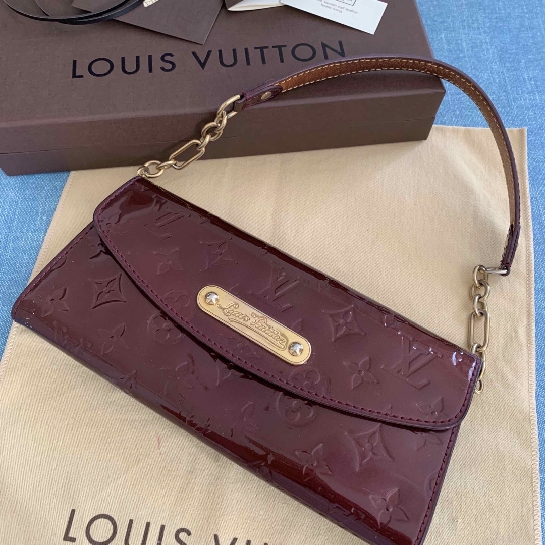 LOUIS VUITTON(ルイヴィトン)の値下げ❤️モノグラム ヴェルニ サンセット ブルーバード  レディースのファッション小物(財布)の商品写真