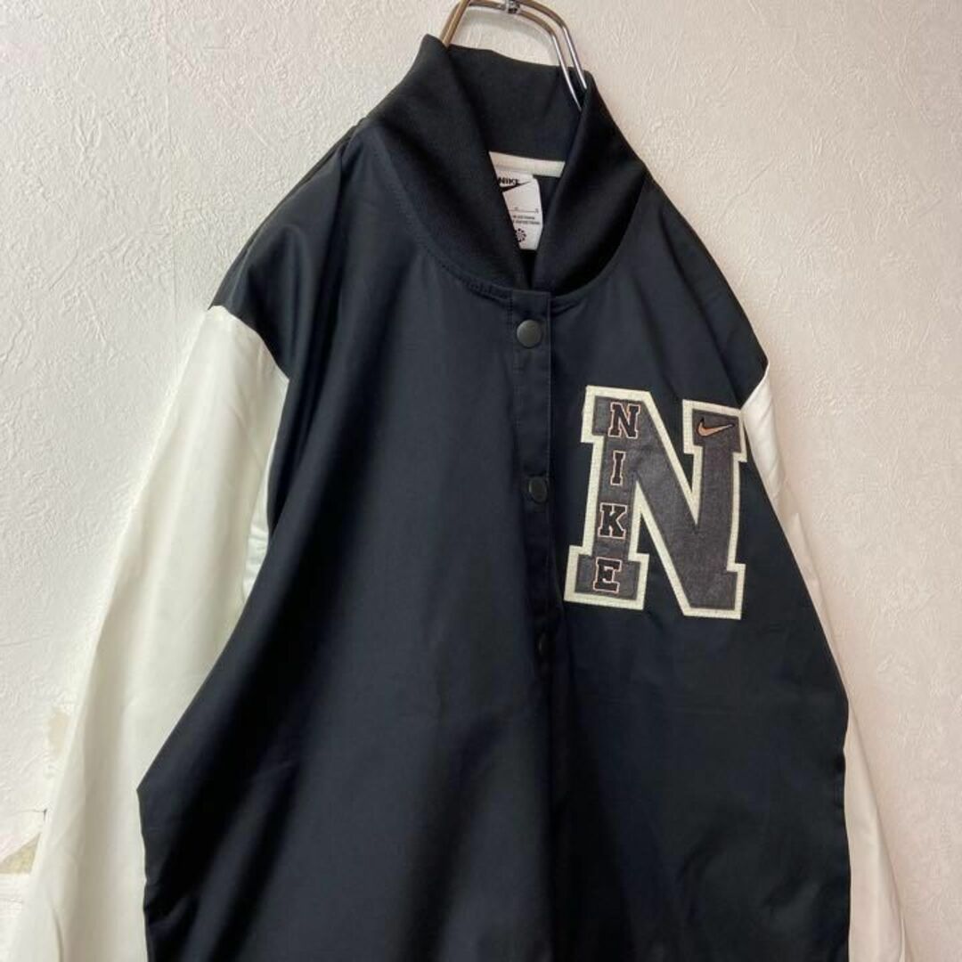 NIKE - 【人気ワンポイント刺繍ロゴ】NIKEナイロンスタジャン古着