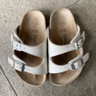 ビルケンシュトック(BIRKENSTOCK)のビルケンシュトック　アリゾナ　ホワイト　15.0㎝(サンダル)