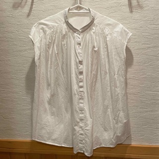 ジーユー(GU)のGU ノースリーブブラウス　Mサイズ(シャツ/ブラウス(半袖/袖なし))
