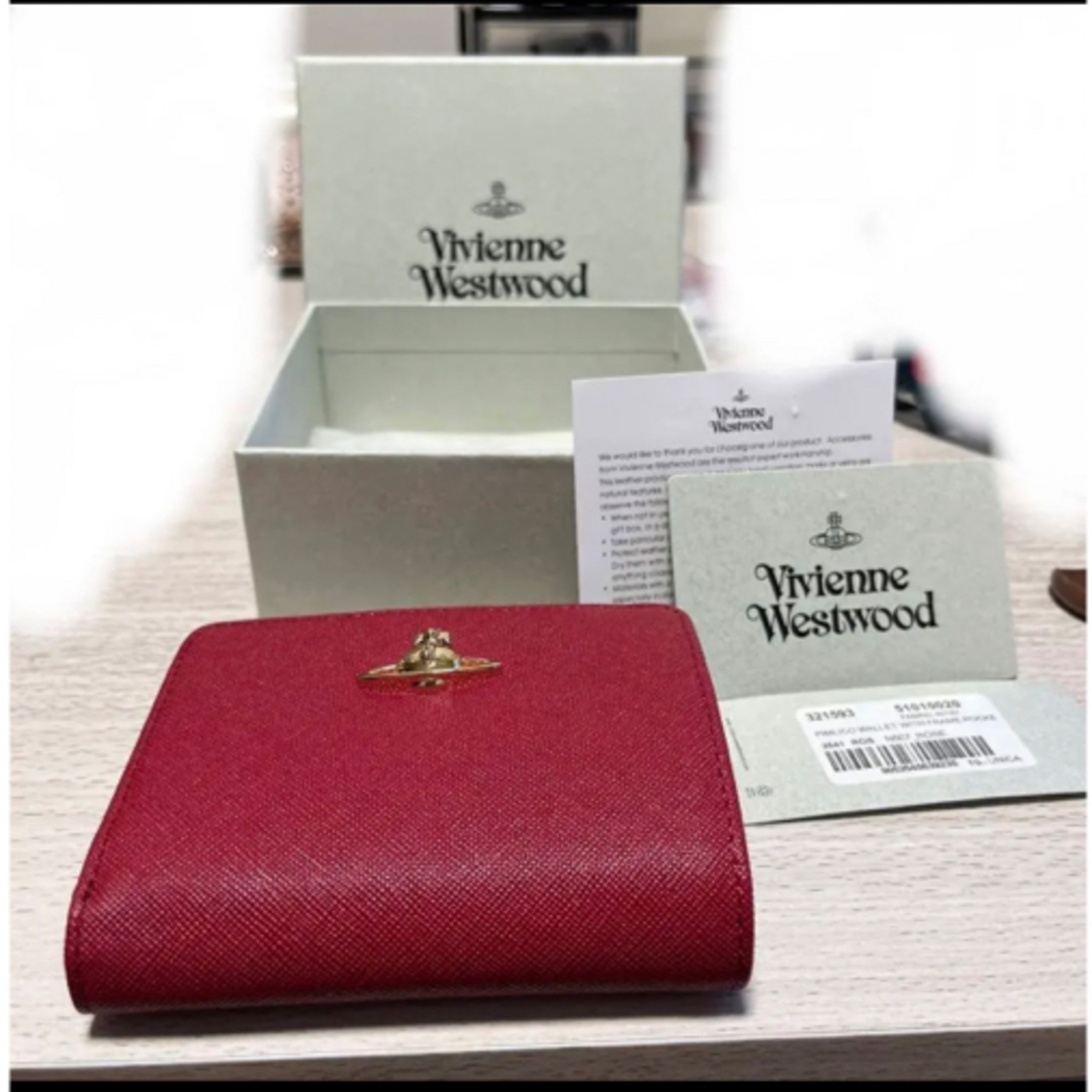 Vivienne Westwood(ヴィヴィアンウエストウッド)の【お値下げ/新品未使用】ヴィヴィアンウエストウッド 2つ折財布 レディースのファッション小物(財布)の商品写真