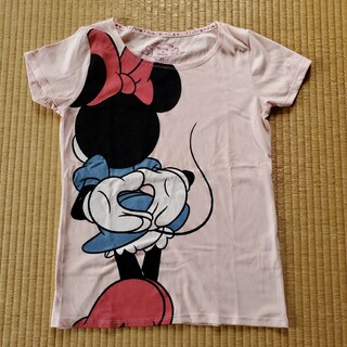 ディズニー(Disney)のディズニー　ミニーTシャツ　M　半袖(シャツ/ブラウス(半袖/袖なし))