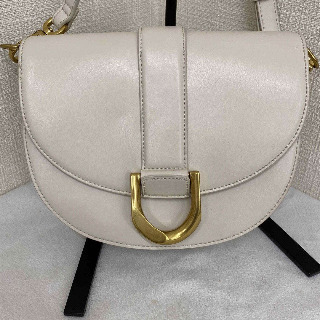 Charles and Keith - チャールズ アンド キース ショルダー Charles and Keith - チャールズ アンド キース ショルダー