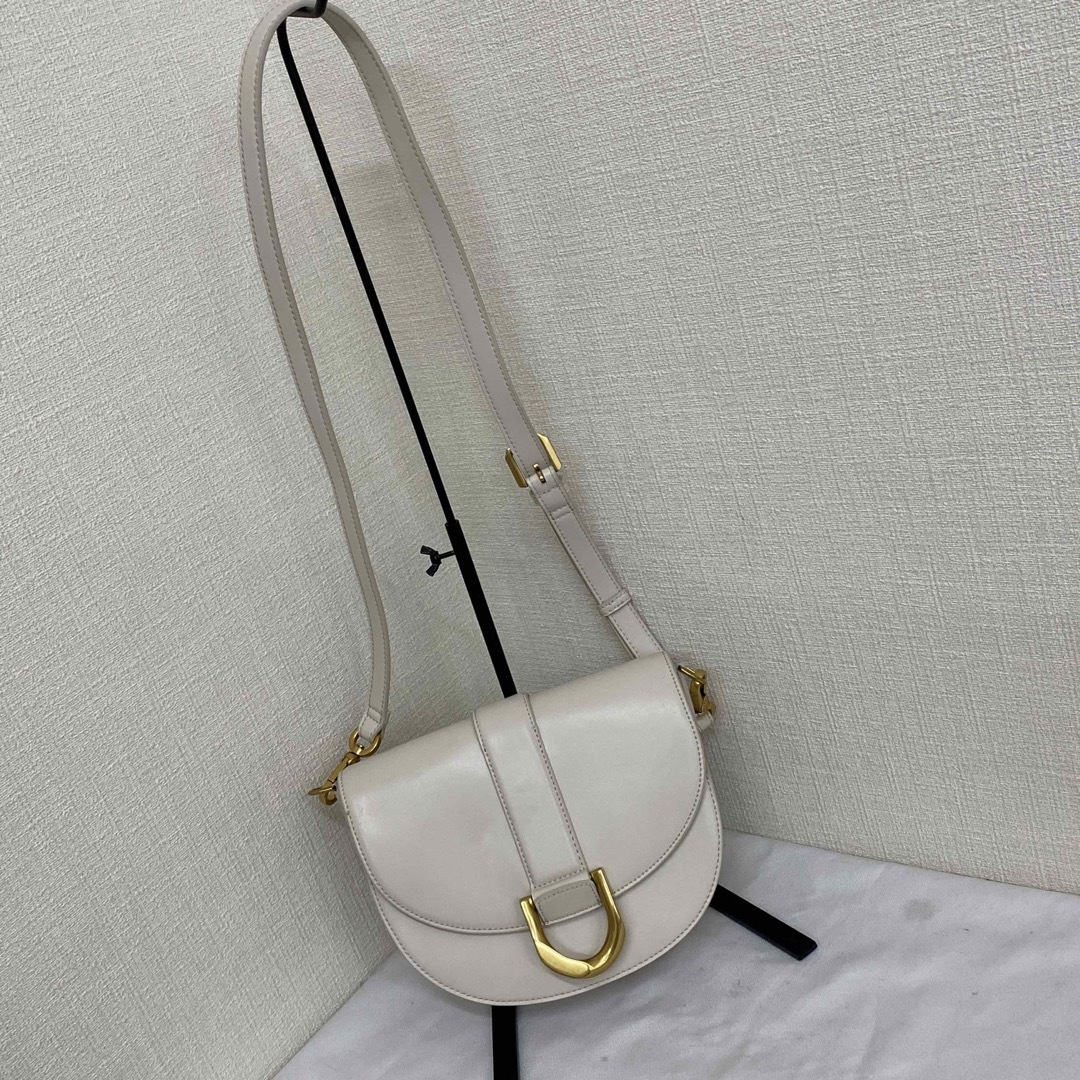 Charles and Keith - チャールズ アンド キース ショルダー Charles and Keith - チャールズ アンド キース ショルダー
