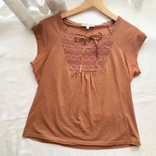 ローラアシュレイ(LAURA ASHLEY)のローラアシュレイ  LAURA ASHLEY レースリボントップス　カットソーL(カットソー(半袖/袖なし))