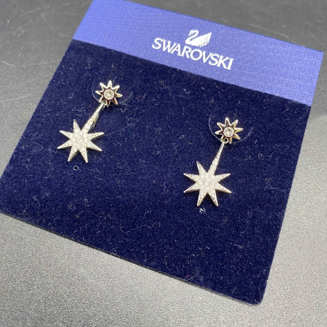 SWAROVSKI - スワロフスキー ピアス スター 下がり型 ラインストーン