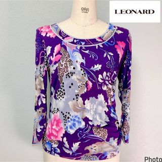 レオナール(LEONARD)のLEONARDレオナール パープル花柄シャーリングカットソー　ロンT 七分袖(カットソー(長袖/七分))