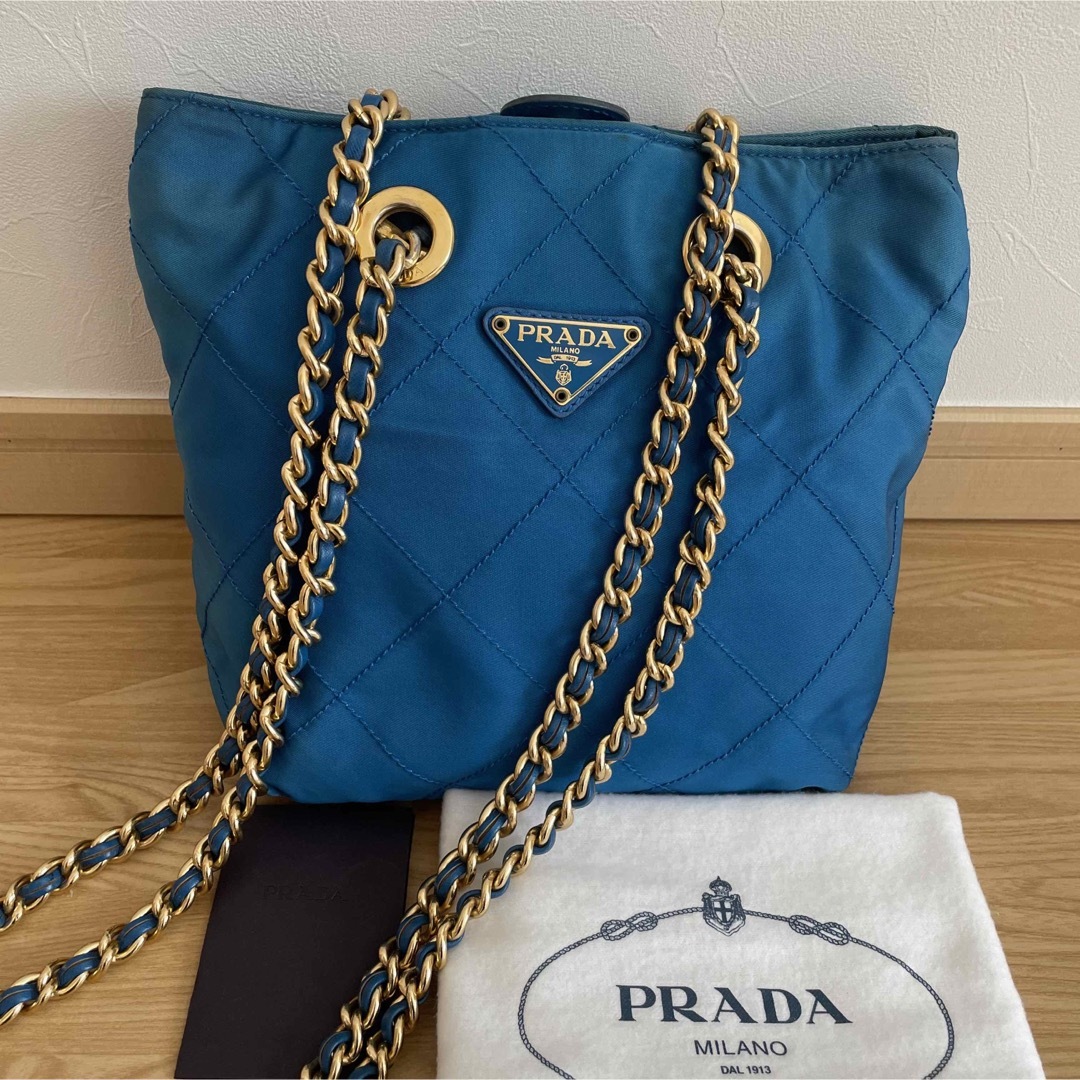 訳あり　美品　PRADA プラダ　チェーンショルダーバッグ　ターコイズブルー