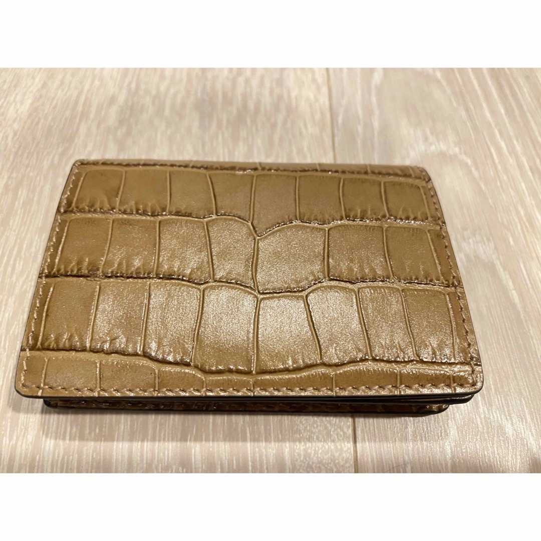 Smythson(スマイソン)のSmythson Mara レザー二つ折りカードケース レディースのファッション小物(名刺入れ/定期入れ)の商品写真