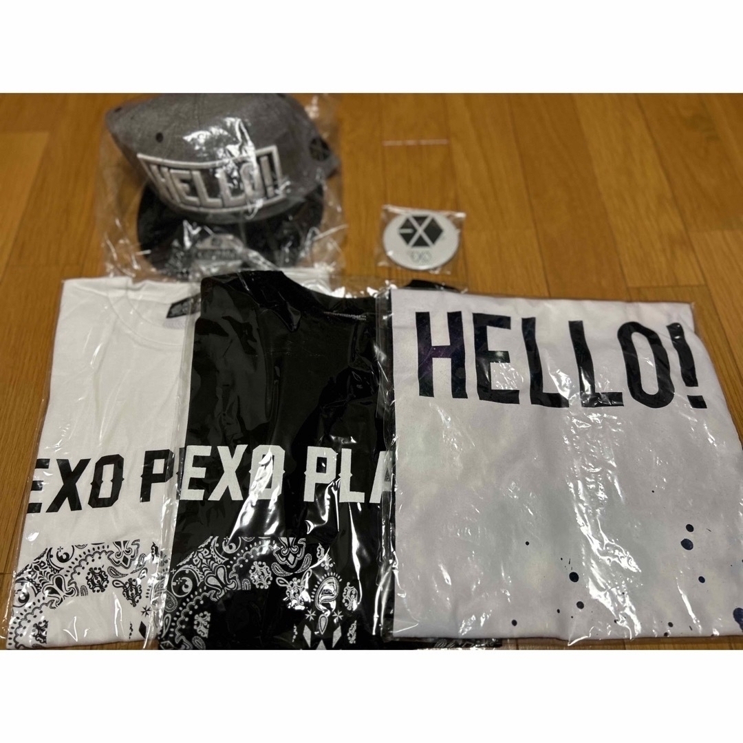 EXO(エクソ)のEXO グッズ　まとめ売り　未開封　 エンタメ/ホビーのCD(K-POP/アジア)の商品写真