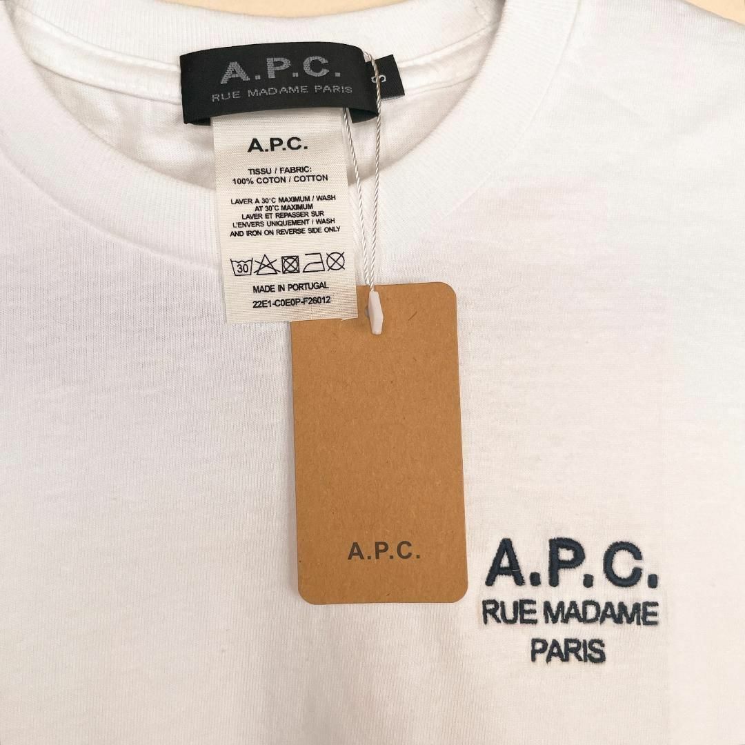 A.P.C(アーペーセー)のA.P.C　アーペーセー　Tシャツ　ワンポイント　ロゴ　Sサイズ レディースのトップス(Tシャツ(半袖/袖なし))の商品写真