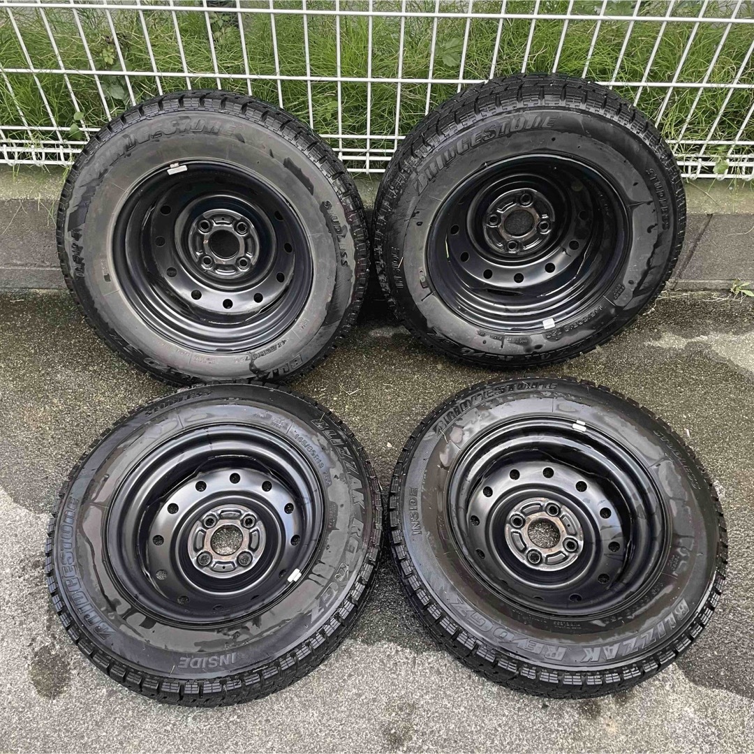 145/80r13スタッドレスタイヤホイールセット