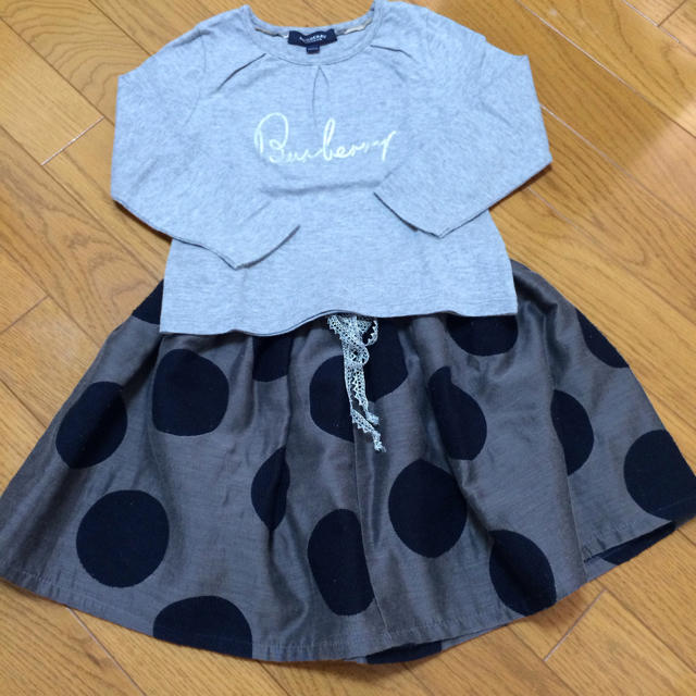 BURBERRY(バーバリー)のバーバリーロンT グレー キッズ/ベビー/マタニティのキッズ服女の子用(90cm~)(その他)の商品写真