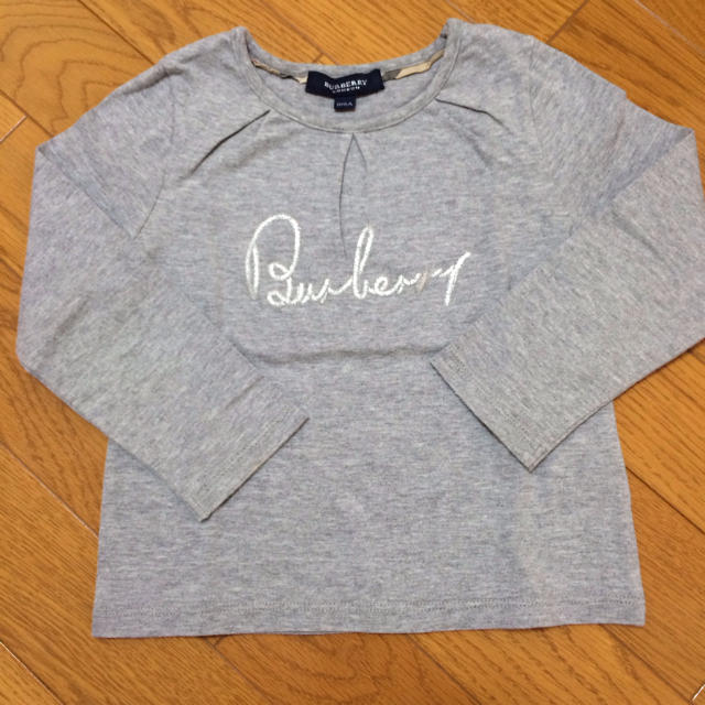 BURBERRY(バーバリー)のバーバリーロンT グレー キッズ/ベビー/マタニティのキッズ服女の子用(90cm~)(その他)の商品写真