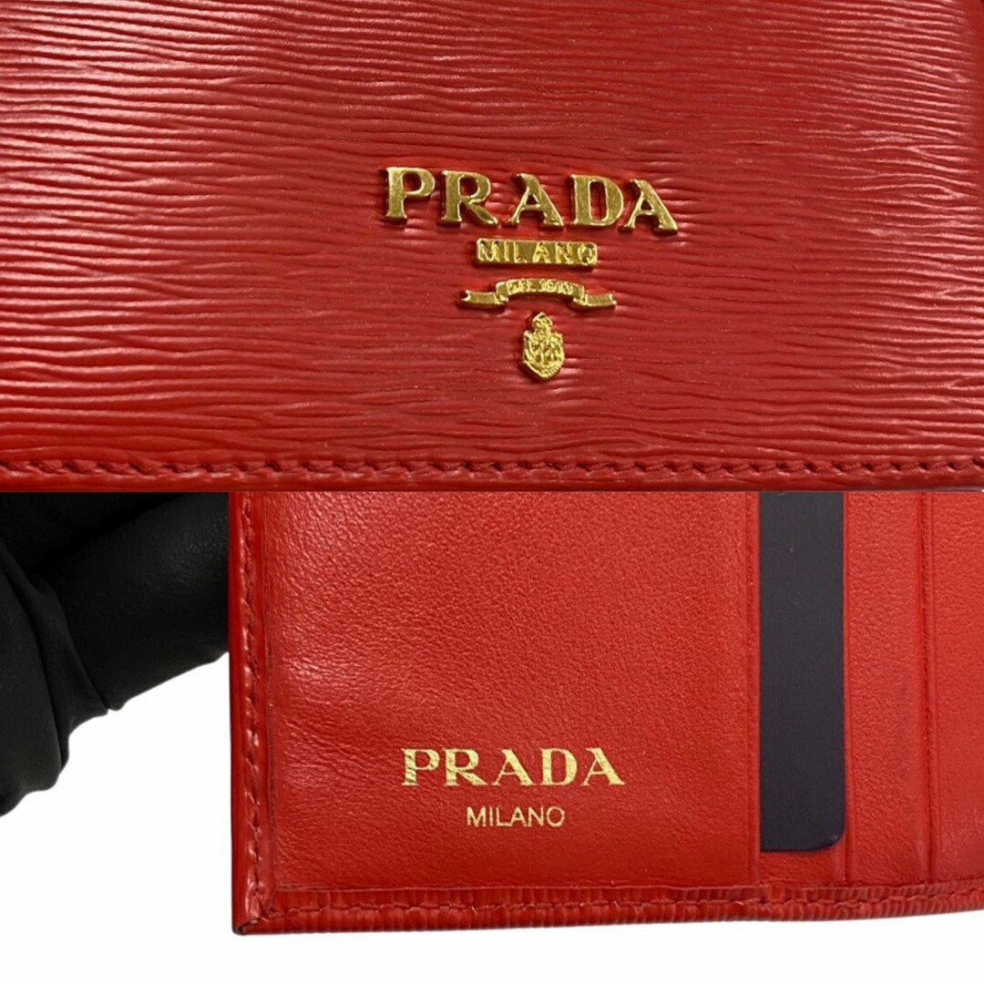 PRADA 三つ折り財布 箱付き