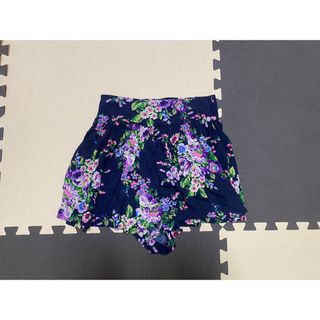 フォーエバートゥエンティーワン(FOREVER 21)のフォーエバー21 ショートパンツ　花柄　ZARA ユニクロ　GU ワンピース(ショートパンツ)