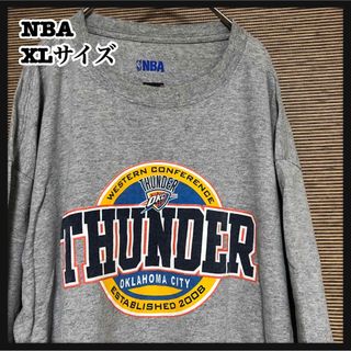 【NBA】半袖Tシャツ　デカロゴ　バスケ　グレー　オクラホマシティサンダー59(Tシャツ/カットソー(半袖/袖なし))