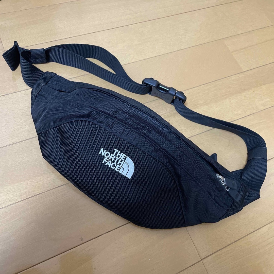 THE NORTH FACE(ザノースフェイス)のノースフェイス　ウエストポーチ　グラニュール レディースのバッグ(ボディバッグ/ウエストポーチ)の商品写真