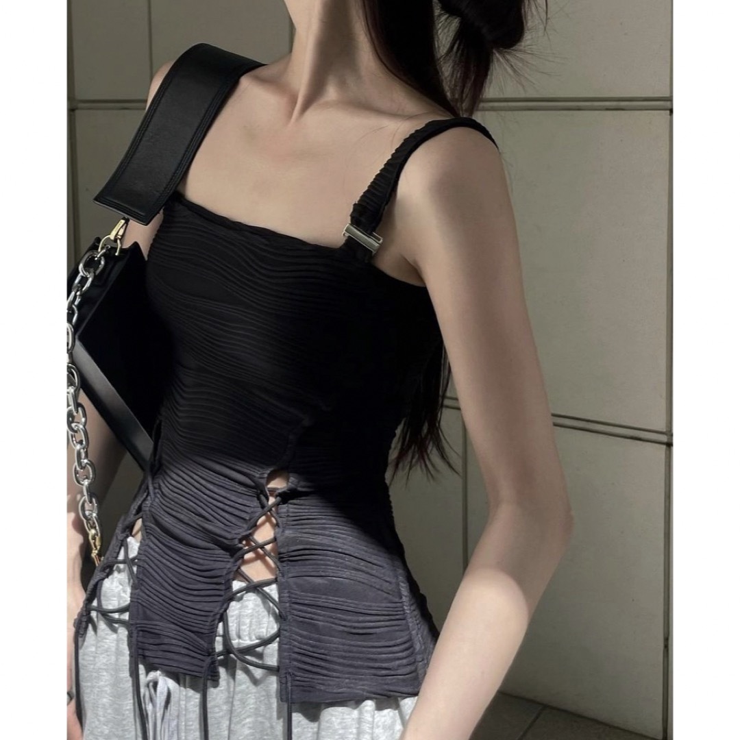 melt the lady lace up corset tops blackの通販 by saki|ラクマ