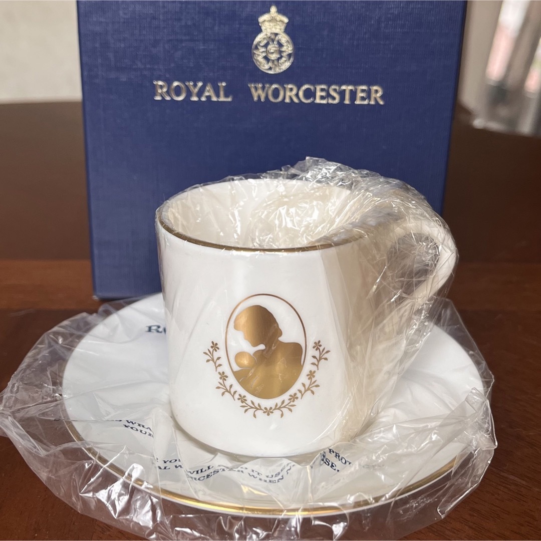 Royal Worcester(ロイヤルウースター)の【希少品】ロイヤルウースター★ウィリアム王子お誕生記念★C/S インテリア/住まい/日用品のキッチン/食器(食器)の商品写真