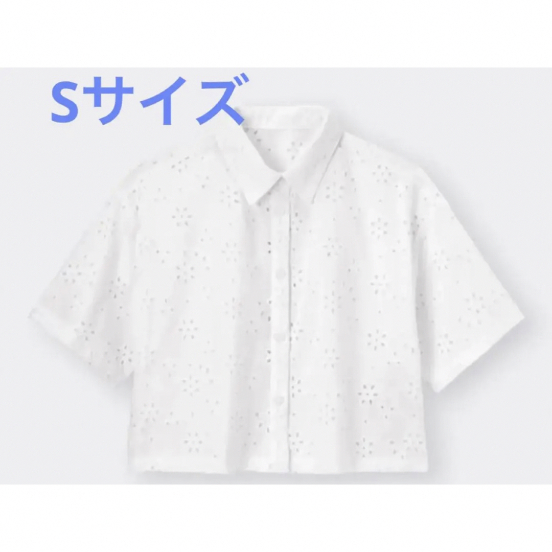 GU(ジーユー)のGU コットンレースクロップドシャツ レディースのトップス(Tシャツ(半袖/袖なし))の商品写真