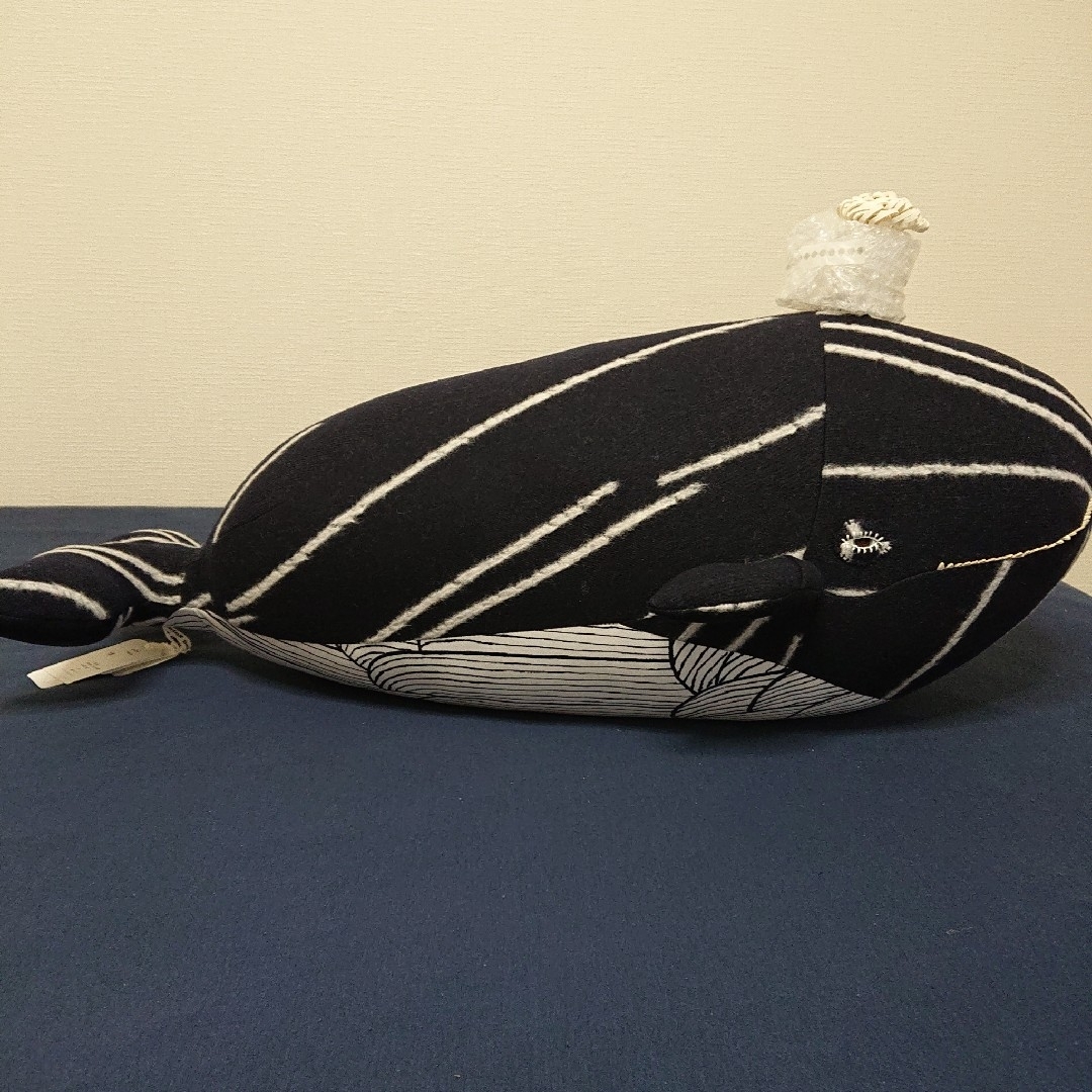 新品・未使用 ミナペルホネン くじらクッションです♪ www
