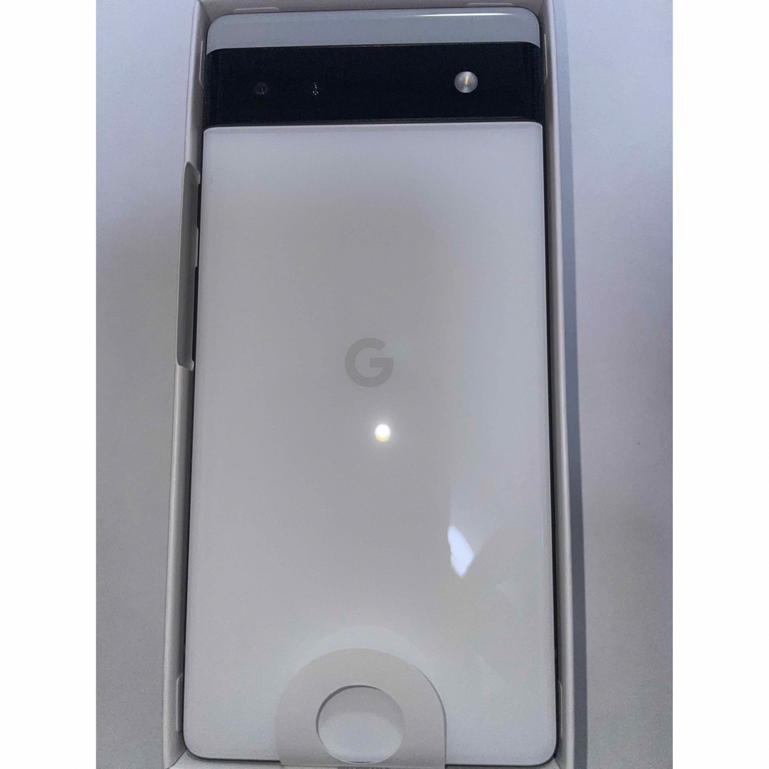 Google Pixel(グーグルピクセル)のgoogle pixel 6a 128gb 新品未使用品　chalk ホワイト スマホ/家電/カメラのスマートフォン/携帯電話(スマートフォン本体)の商品写真