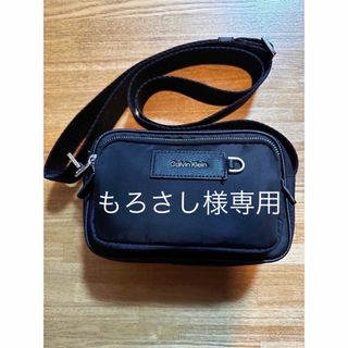 カルバンクライン(Calvin Klein)のエレヴェイティド カメラバッグ(ショルダーバッグ)