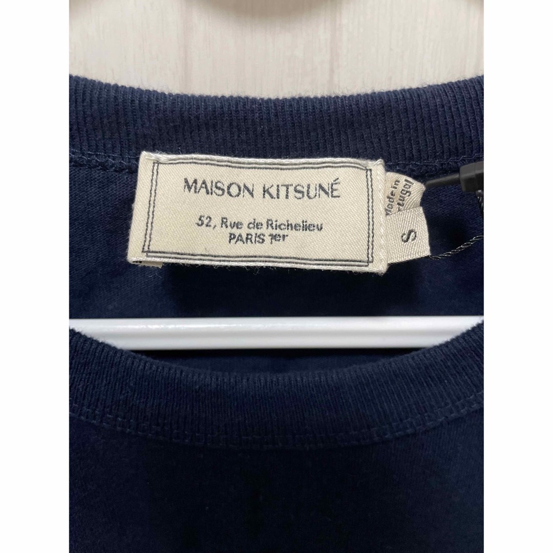 MAISON KITSUNE'(メゾンキツネ)の【新品未使用】メゾンキツネ　Tシャツ レディースのトップス(Tシャツ(半袖/袖なし))の商品写真