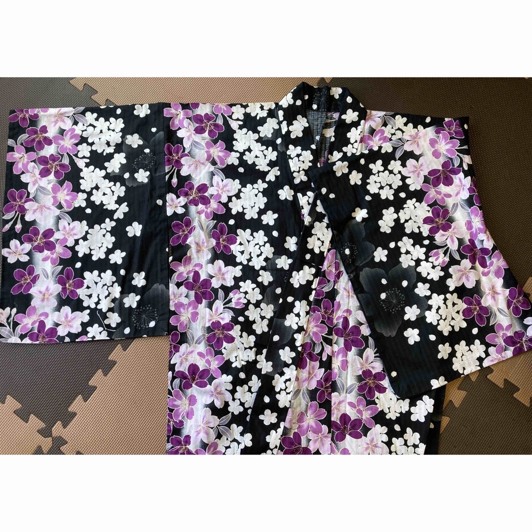 夜桜 浴衣 ゆかた レディース 黒地に桜 紫 レディースの水着/浴衣(浴衣)の商品写真