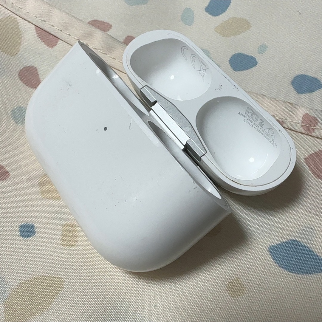 AirPodsPro 充電ケース