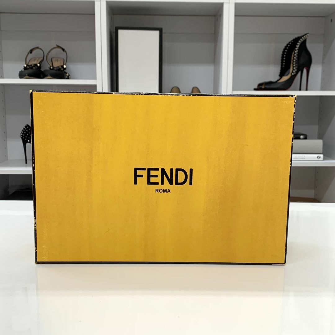 FENDI(フェンディ)の6575 未使用 フェンディ レザー エスパドリーユ ズッカ フラットシューズ  レディースの靴/シューズ(スリッポン/モカシン)の商品写真