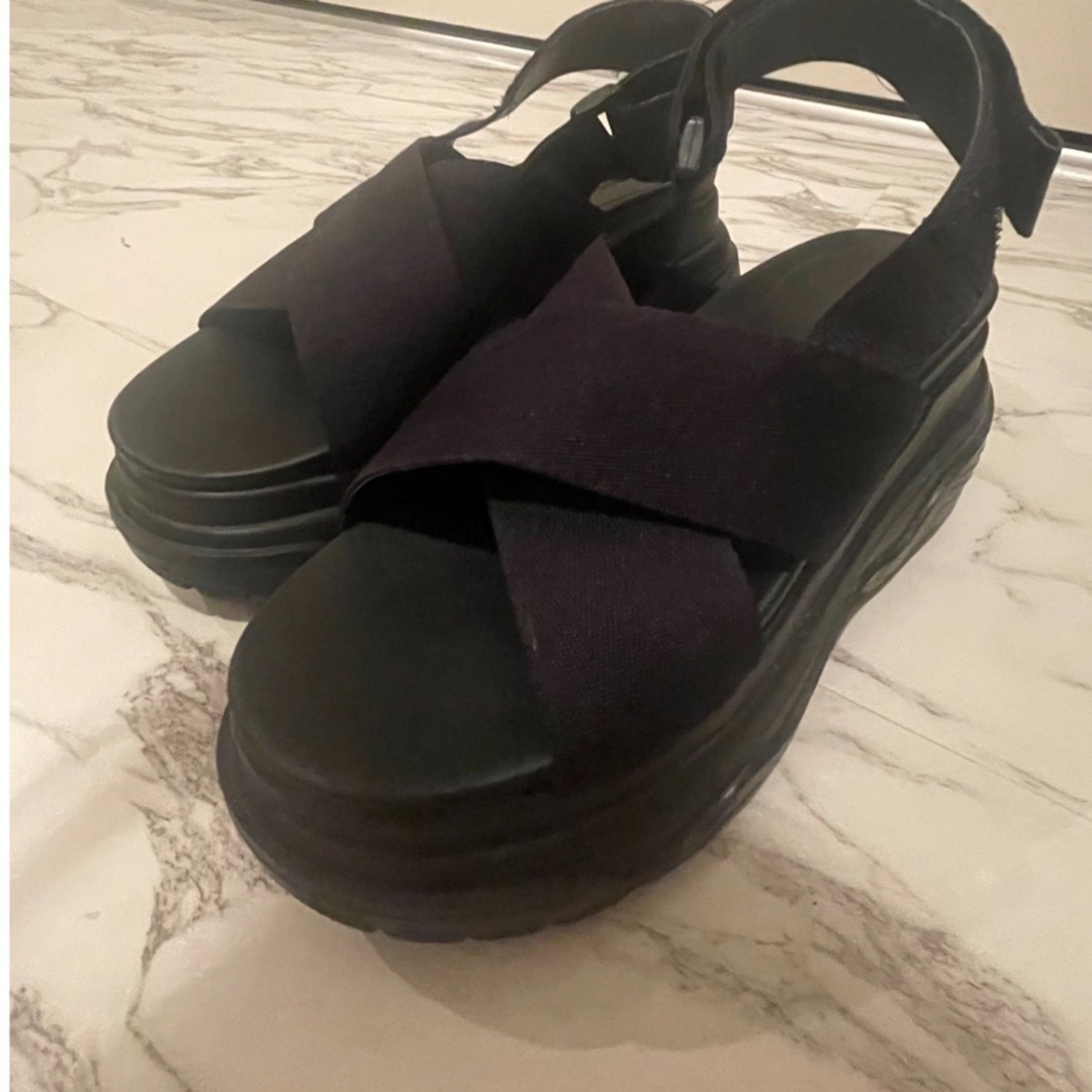 AZUL by moussy(アズールバイマウジー)のCROSS BELT SPORTS SANDALS/クロスベルトスポーツサンダル レディースの靴/シューズ(サンダル)の商品写真