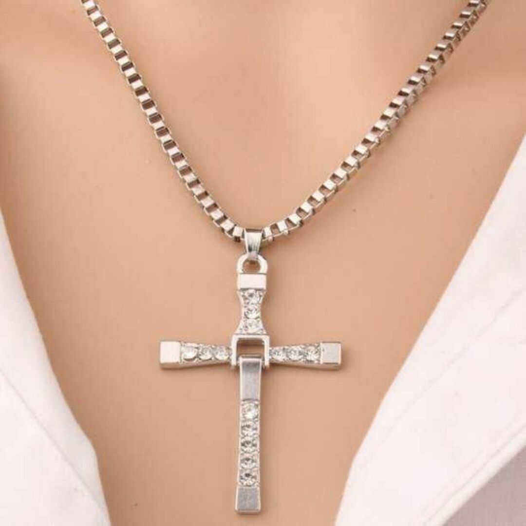 クロスネックレス シルバー ワイルドスピード 十字架ペンダント ドミニク メンズの通販 by インポートのすなっぴー※プロフィール必読 クロスネックレス シルバー ワイルドスピード 十字架ペンダント ドミニク メンズ