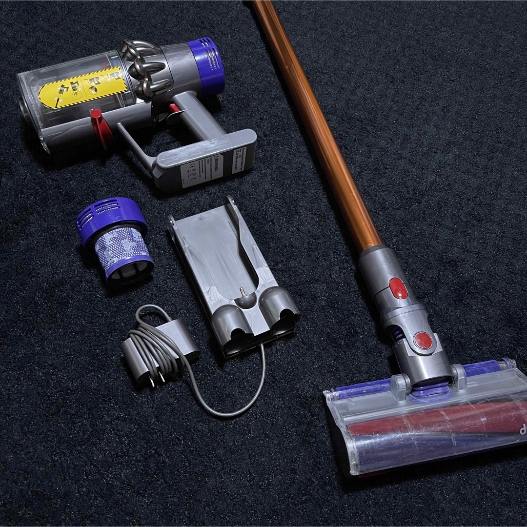 Dyson - ダイソン dyson V10 掃除機 ツールセット 訳ありの通販 by