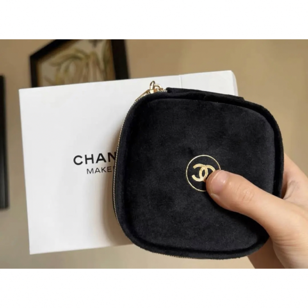 CHANEL CHANEL ノベルティ ポーチ ミラー付き コンパクト 正規品の通販 by ゆーり ノベルティ ポーチ