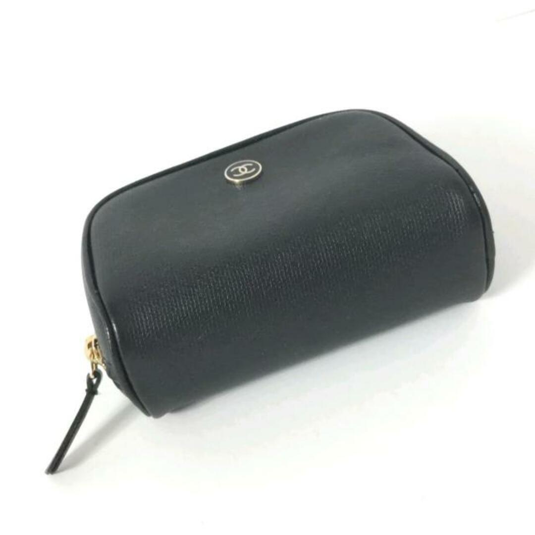 CHANEL(シャネル)のシャネル ポーチ美品  ココボタン 黒 レディースのファッション小物(ポーチ)の商品写真