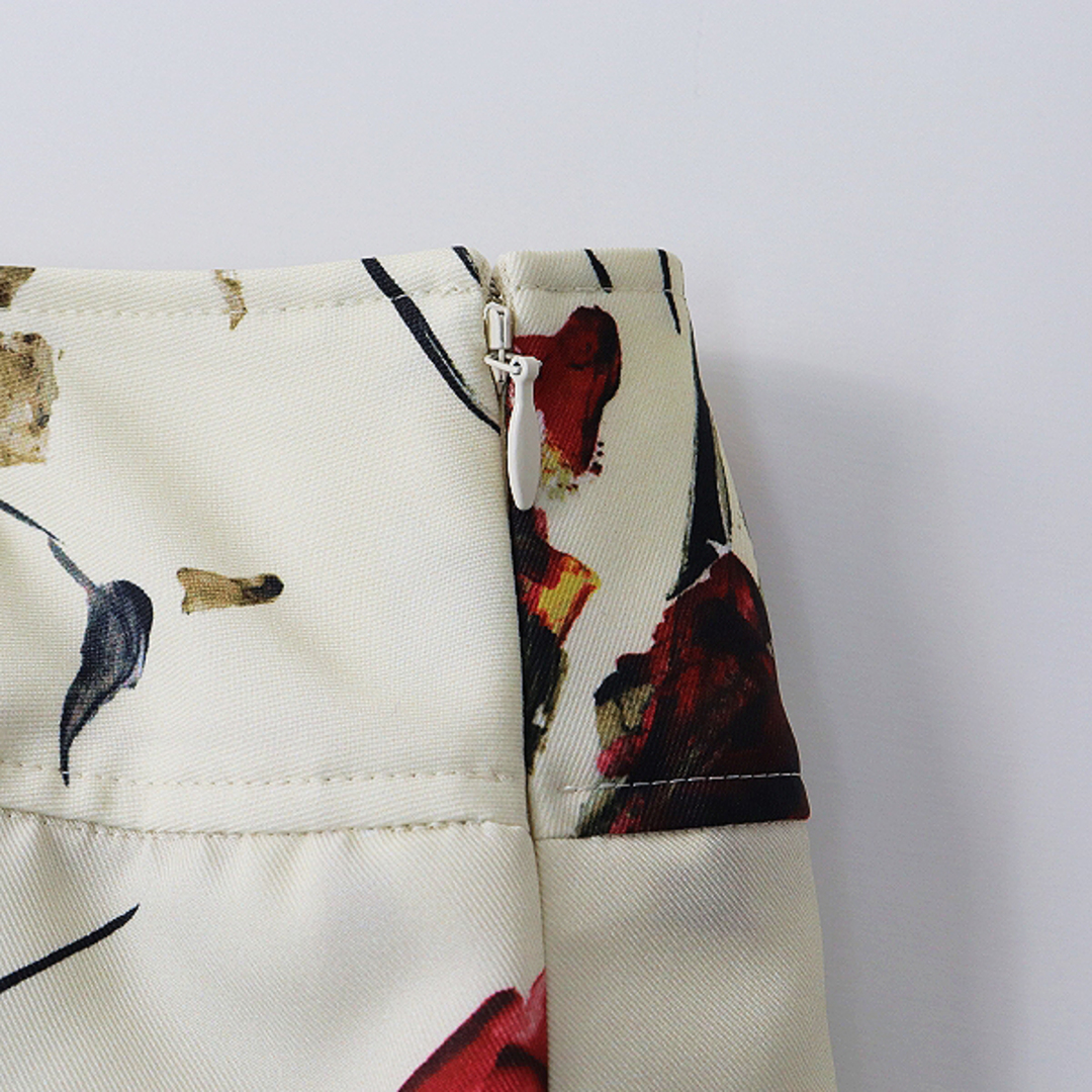 Lois CRAYON(ロイスクレヨン)の美品 2020SS Lois CRAYON ロイスクレヨン オーキッドスカート M/アイボリー フラワー 花柄 クラシカル【2400013412186】 レディースのスカート(ひざ丈スカート)の商品写真