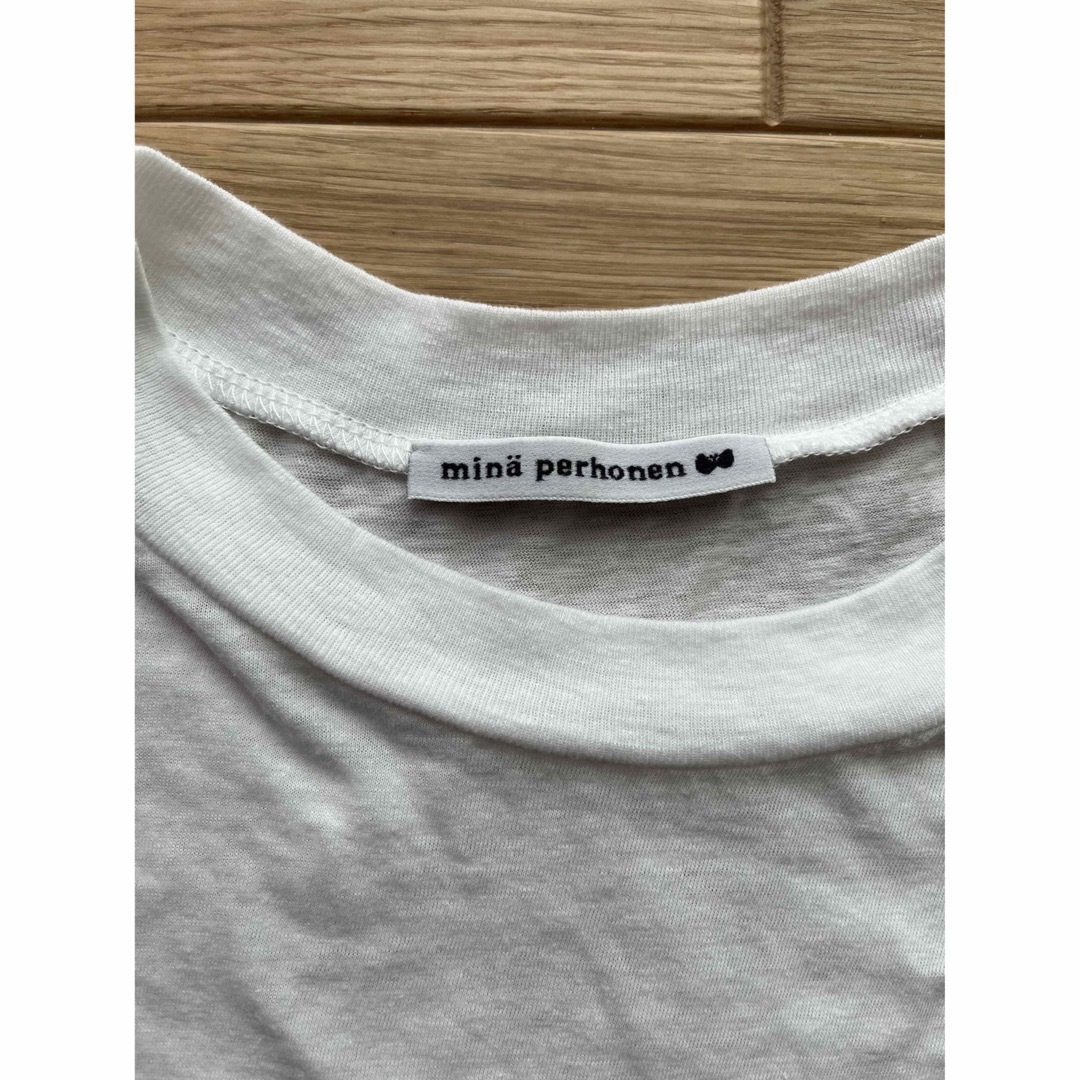 mina perhonen(ミナペルホネン)のミナペルホネン　白Tシャツ レディースのトップス(Tシャツ(半袖/袖なし))の商品写真