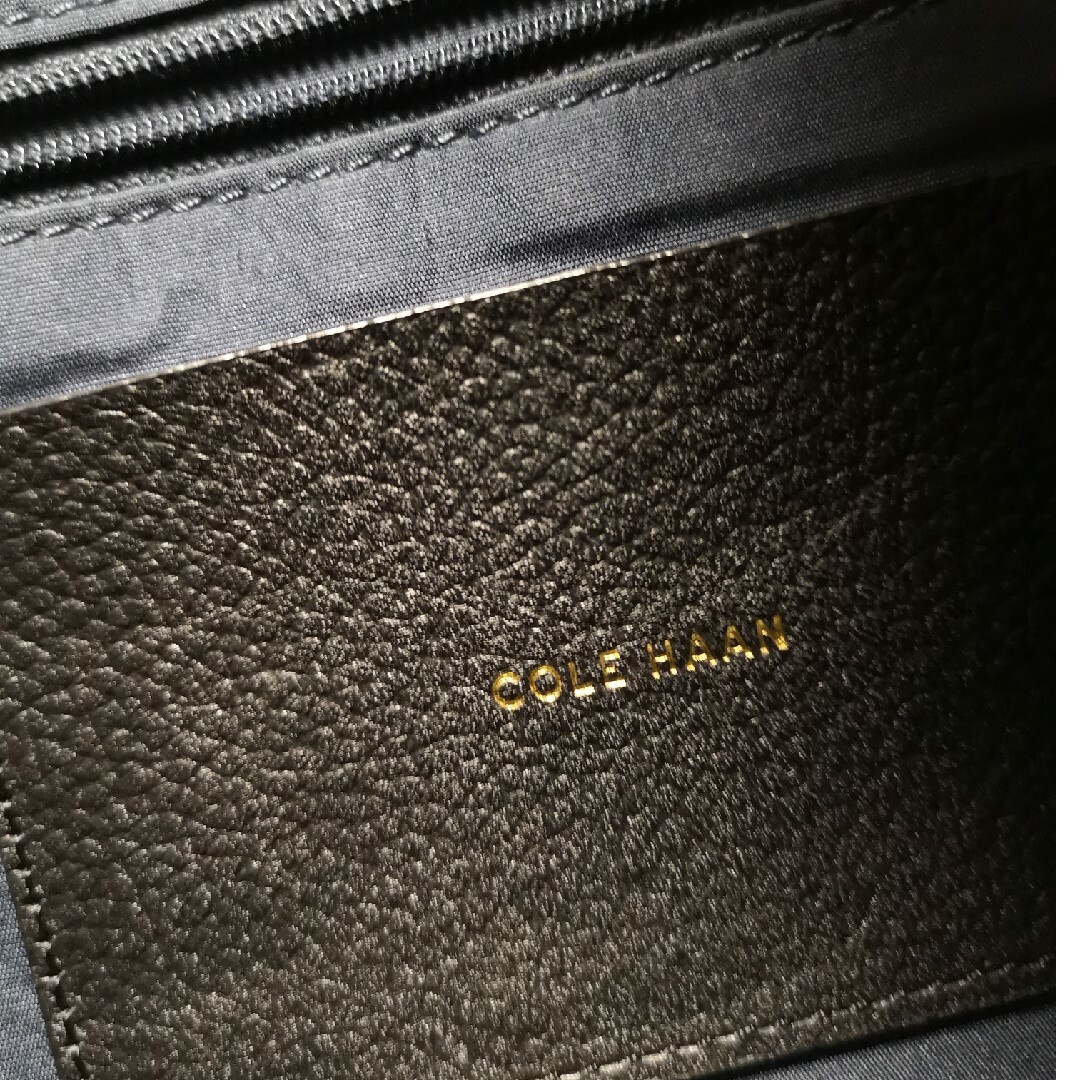 Cole Haan(コールハーン)のCOLE HAAN　クロコ柄牛革ショルダーバッグ レディースのバッグ(ショルダーバッグ)の商品写真