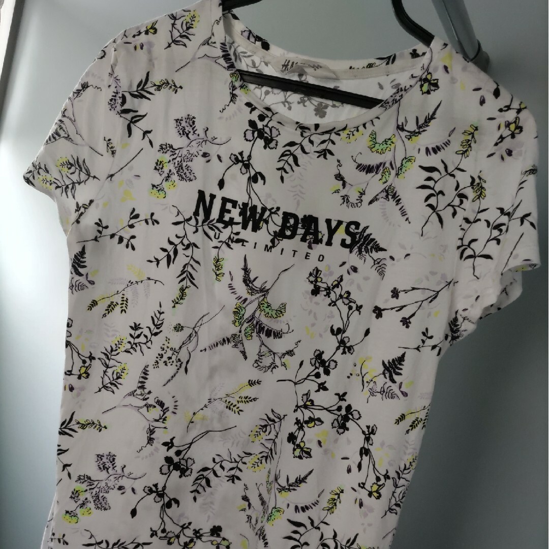 H&M(エイチアンドエム)のエイチ・アンド・エム　シャツ キッズ/ベビー/マタニティのキッズ服女の子用(90cm~)(Tシャツ/カットソー)の商品写真