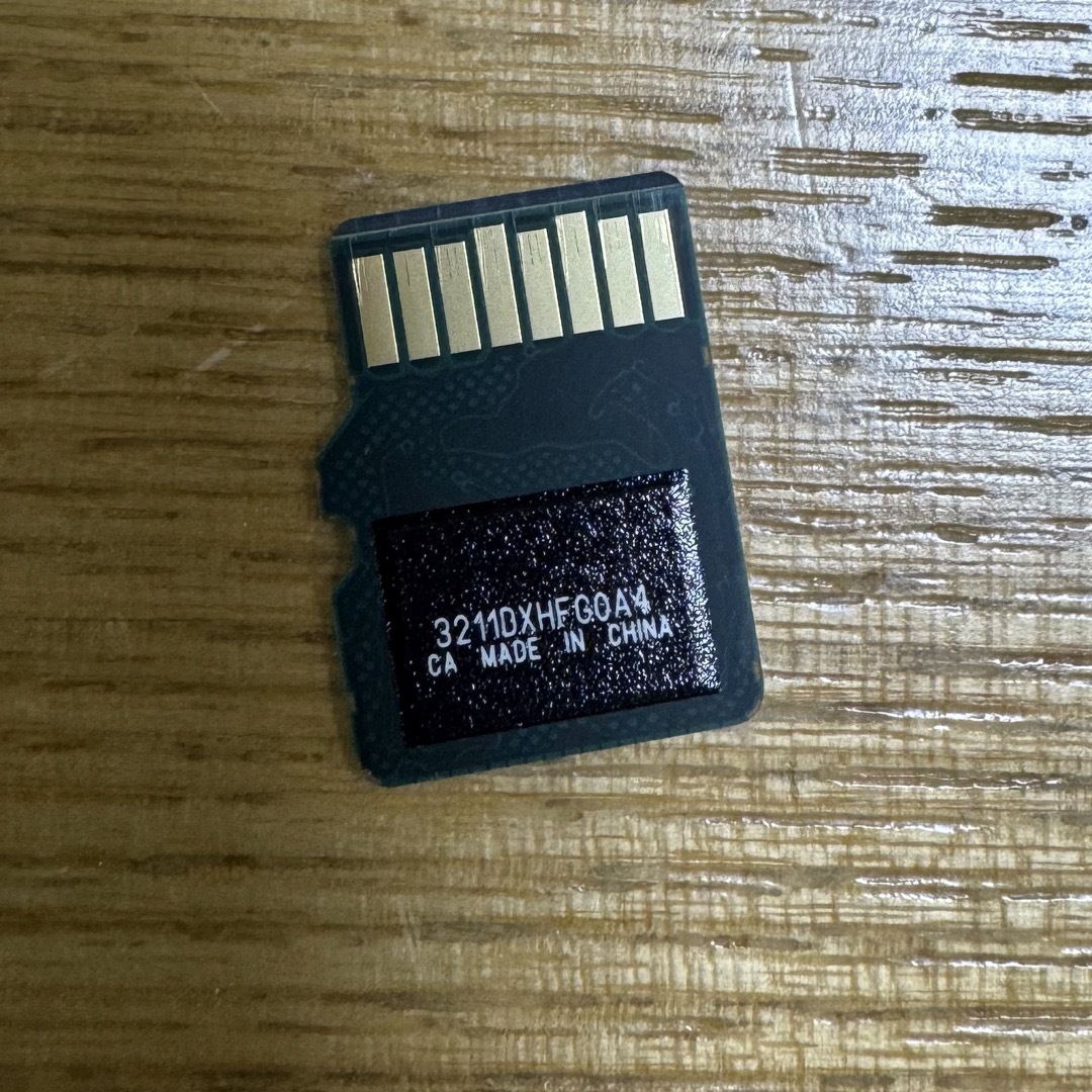 SanDisk(サンディスク)のSDカード スマホ/家電/カメラのPC/タブレット(PC周辺機器)の商品写真