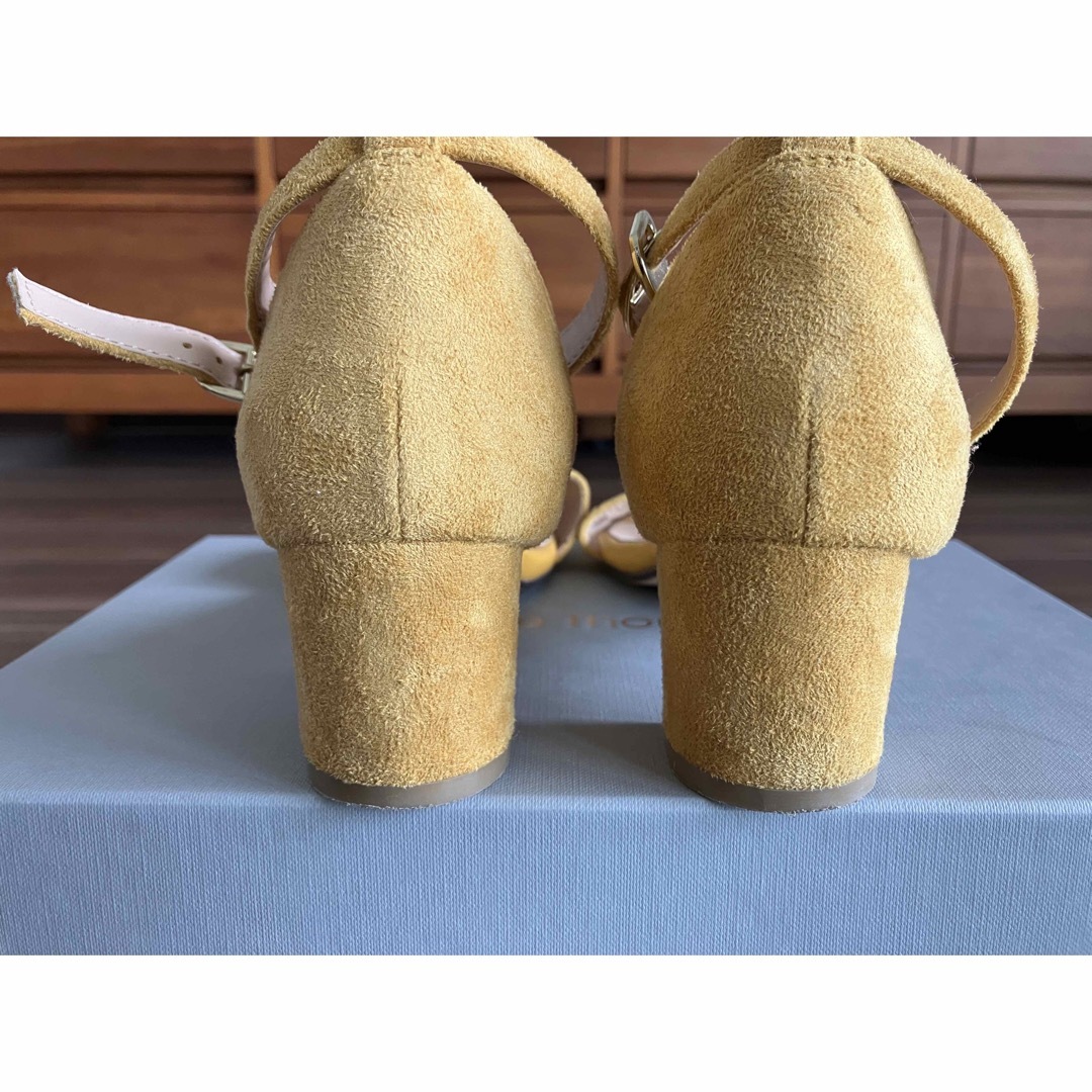 Menue(メヌエ)のmenue メヌエ　サンダル　ストラップあり　太ヒール レディースの靴/シューズ(サンダル)の商品写真