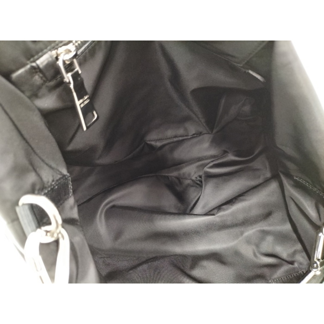 PRADA(プラダ)のPRADA 2WAYショルダーバッグ トートバッグ リバーシブル 迷彩柄 レディースのバッグ(ショルダーバッグ)の商品写真